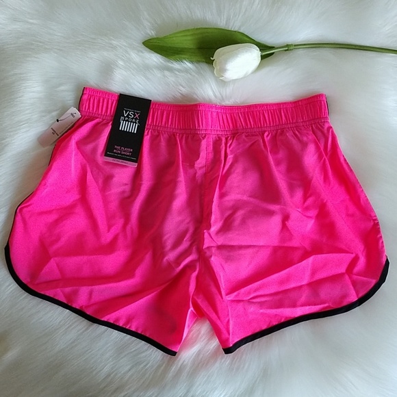 Size XS VICTORIA'S SECRET RUN SHORTS - Picture 5 of 7